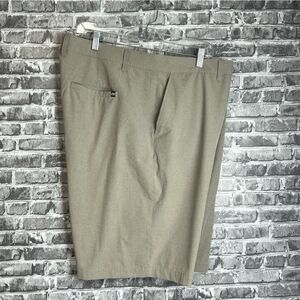 Travis Mathew Flat Front Golf Casual Shorts Size 42 #M43